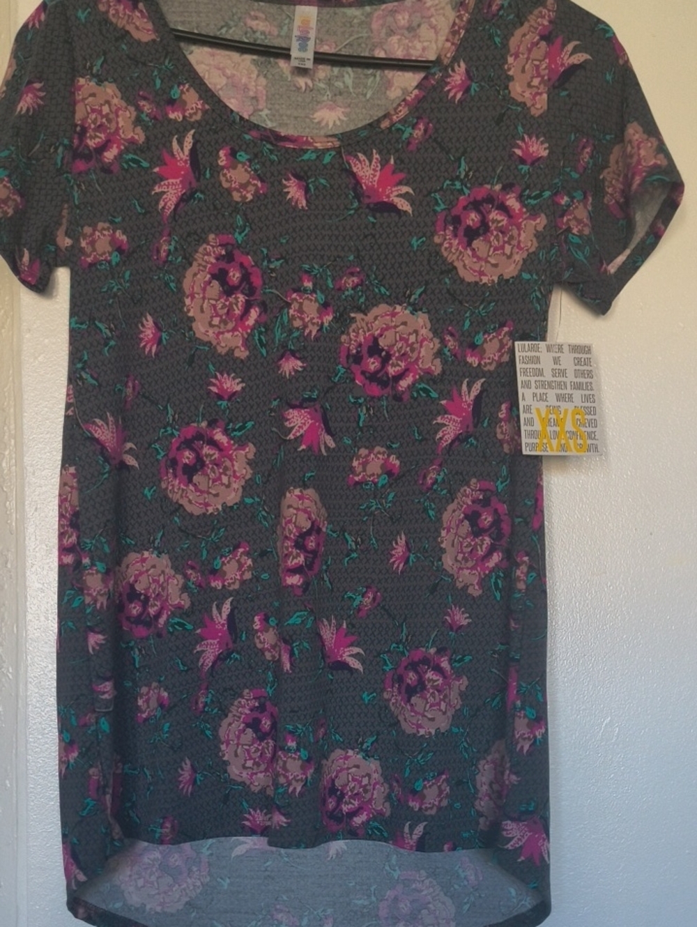 LuLaRoe Floral Scoop Tunic in Charcoal with Pink & Teal Accents Xxs- Can Fit Med